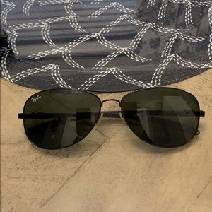 Ray-ban sunglasses with case